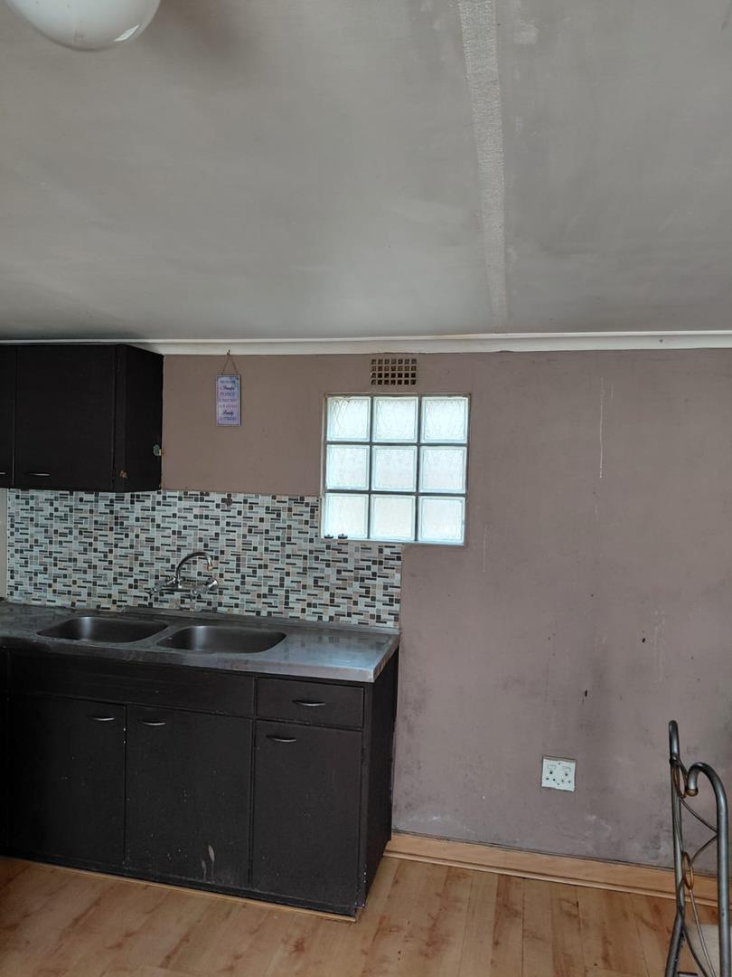 To Let 0 Bedroom Property for Rent in Parow Valley Western Cape